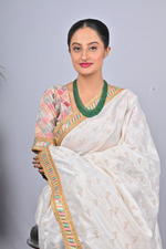 Load image into Gallery viewer, SIX LAYER EMERALD BEADS MALA