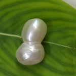 Load image into Gallery viewer, 5.35/CT Keshi Pearl