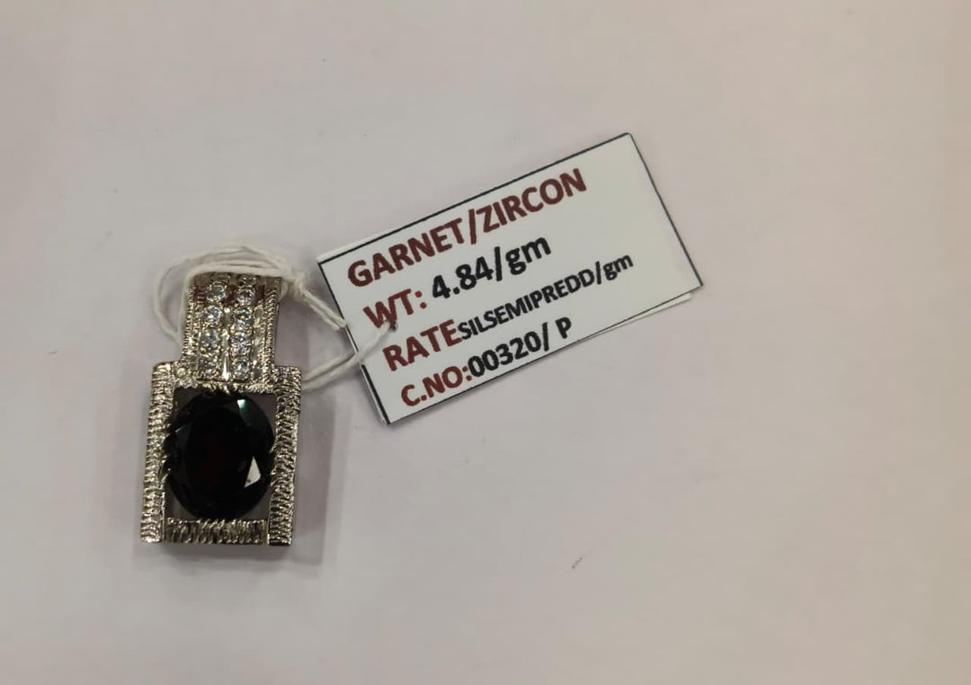 4.84/GM GARNET / ZIRCON (1650)