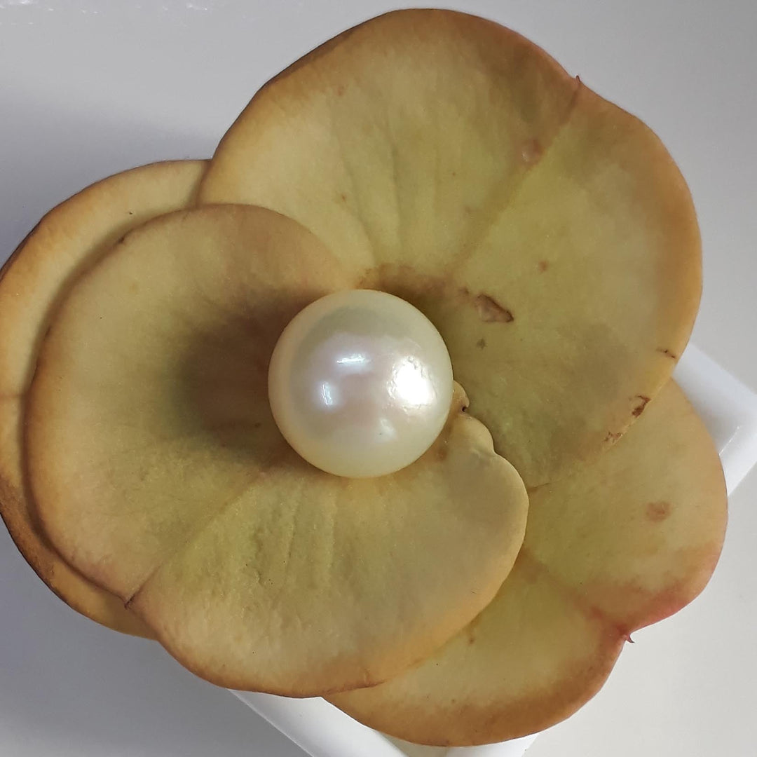 6.63 Carat Natural South Sea Pearl With Lab Certificate