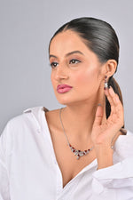 Load image into Gallery viewer, 18.65/GM GARNET NACKLES (1650)