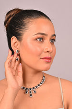 Load image into Gallery viewer, 53.33/GM BLACK STAR / ZIRCON (1650)