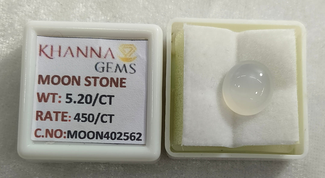 5.2/CT Moon Stone with Govt. Lab Certificate (450)