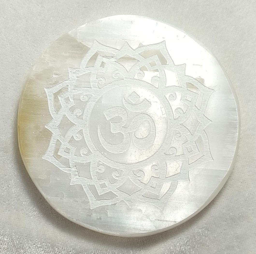 Om Selenite Charging Plate (2)