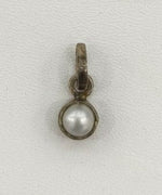 Load image into Gallery viewer, 2.90/GM PEARL PENDANT (525)
