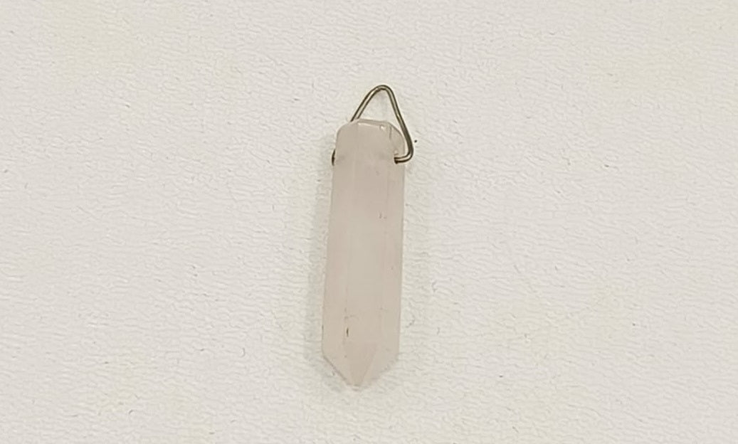 5.50/GM WHITE QUARTZ SILVER PENDANT (525)