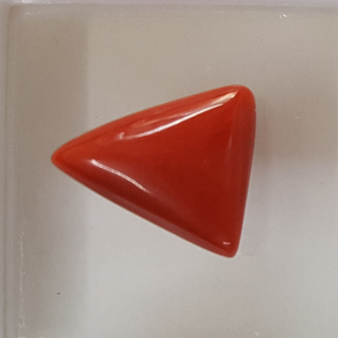 5.33 Ratti Natural Italian Triangular Moonga-(1054)