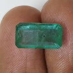 Load image into Gallery viewer, 3.71/CT Natural Emerald Stone with Govt. Lab Certificate (12210)
