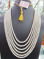 Load image into Gallery viewer, Natural Freshwater Pearl Beads (400/GM)