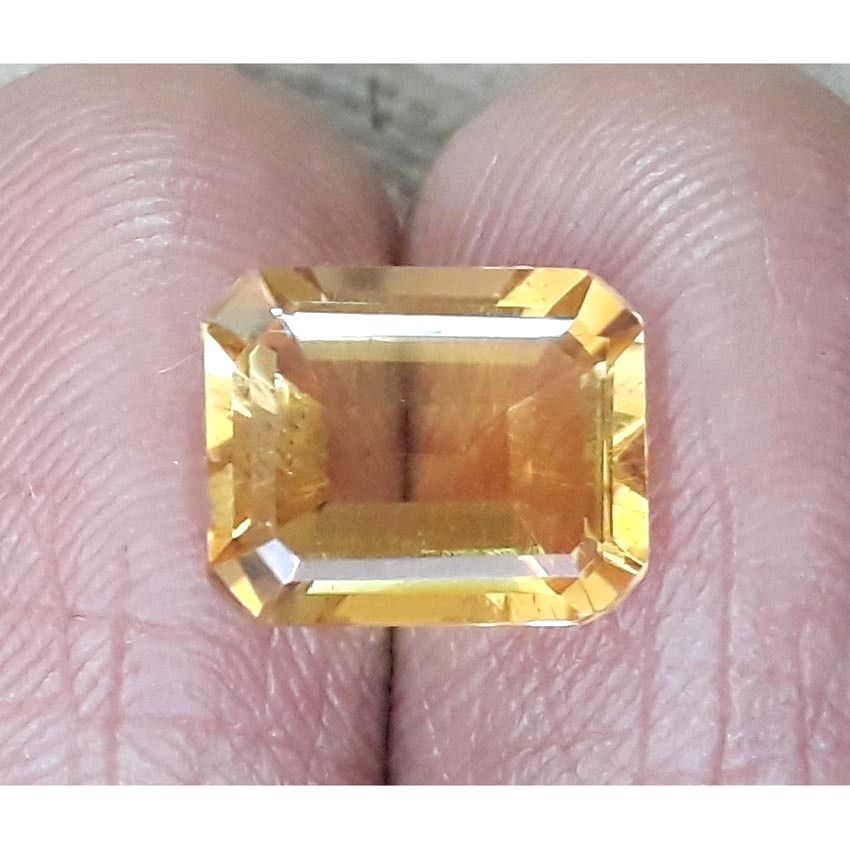3.04/CT Golden Topaz
