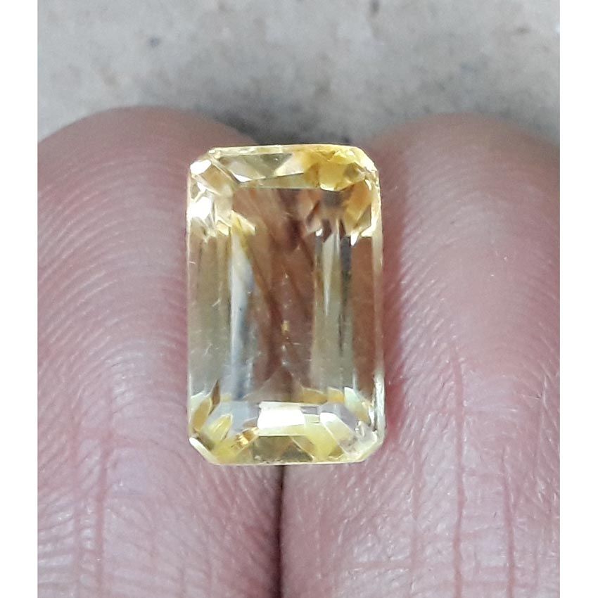 4.86/CT Golden Topaz