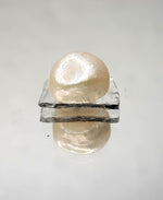 Load image into Gallery viewer, 4.20/CT Keshi Pearl