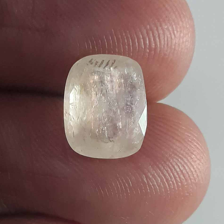 3.37 Ratt. Natural yellow sapphire with Govt Lab Certified-(6771)