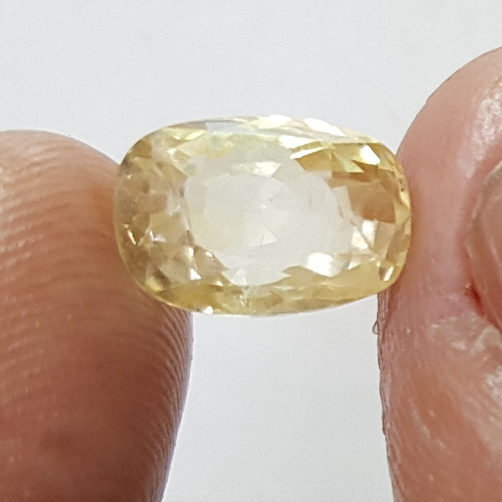 4.65/CT Natural Yellow Sapphire with Govt Lab Certificate-(YELSA9W)
