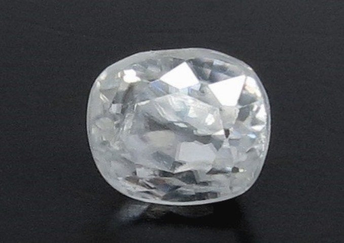 3.97/CT Natural Zircon with Govt. Lab certificate (4551)